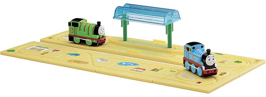 はしる!トーマスとパーシーえきでおにごっこセット