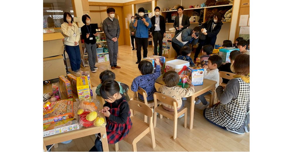 日本玩具協会が石川県に玩具1,379点を寄贈
